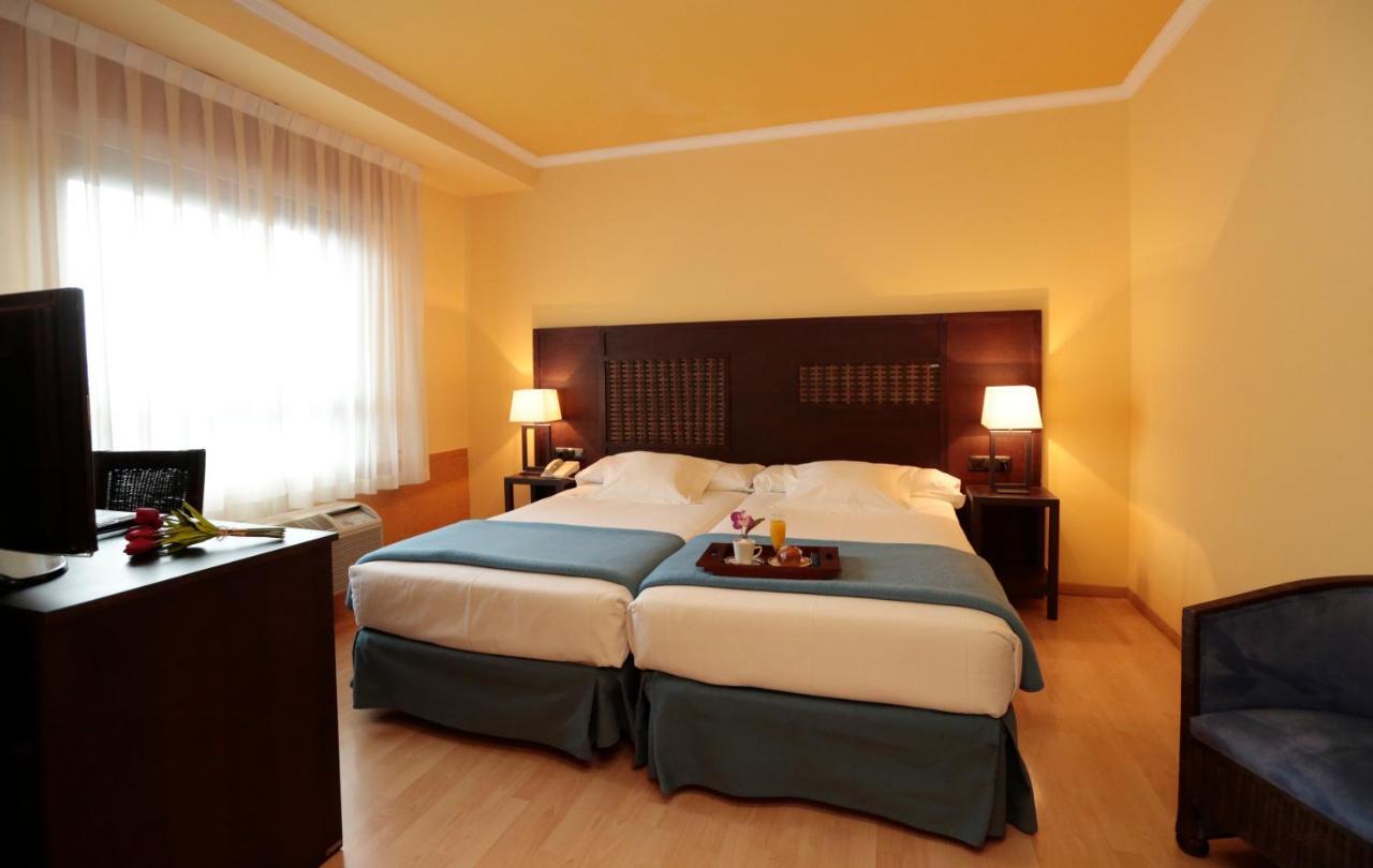 Hotel Spa Congreso Тео Экстерьер фото